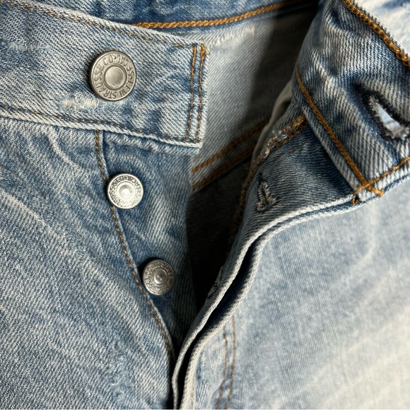 Levi’s 501 Womens Blue Jean Button Fly Jean Shorts Size W 28 - Picture 2 of 9